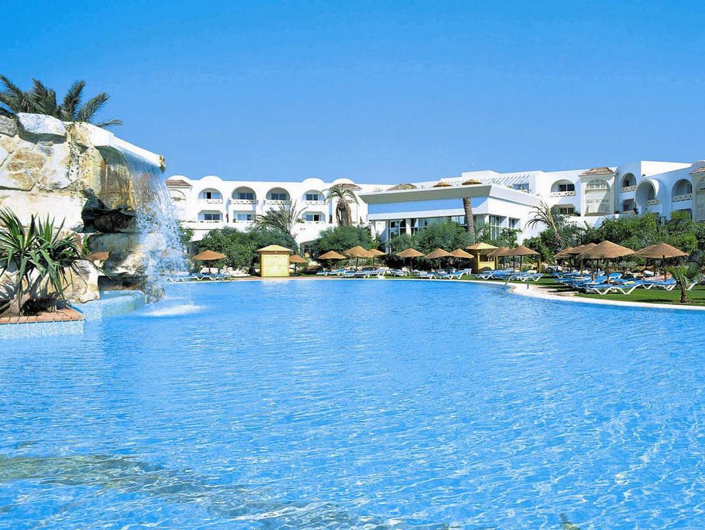 Shell & Hotel
