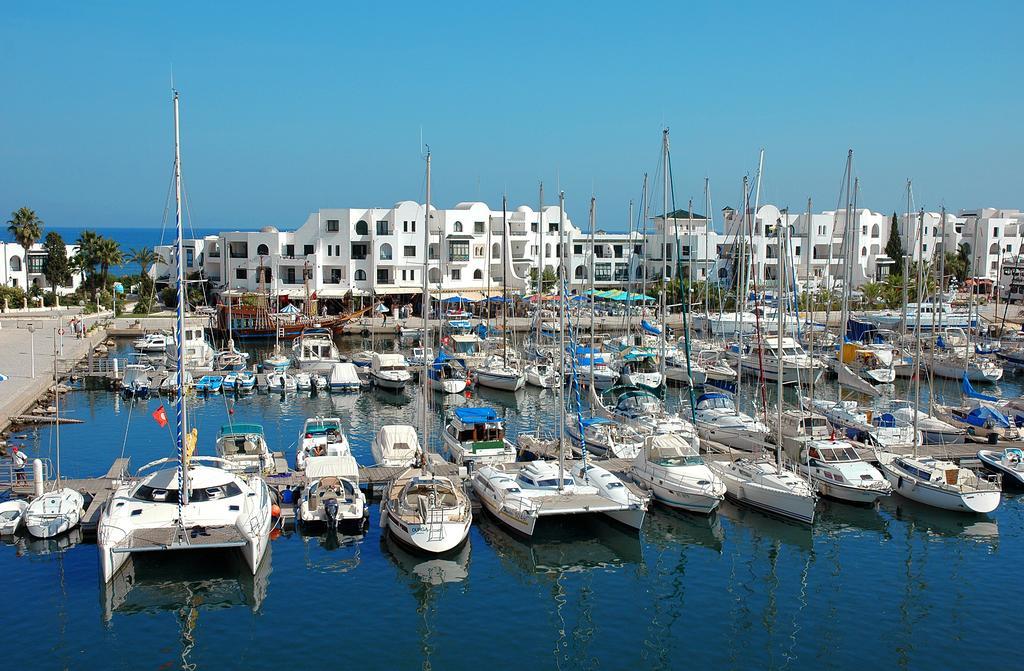 Shell & Yasmine Hammamet